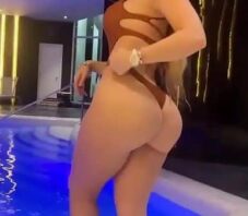 Vanessa bohorquez sensualizando em vídeo online grátis