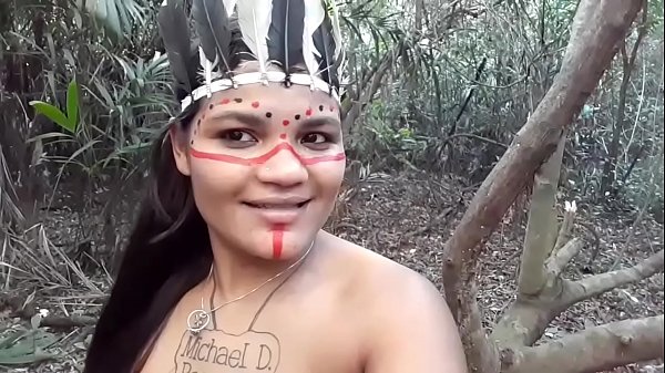 Porno india pelada fazendo sexo oral no meio da mata